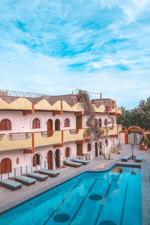 Bazén v ubytování Dahab Plaza Hotel nebo v jeho okolí