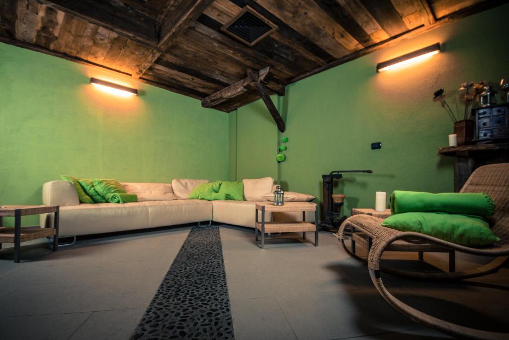 Część wypoczynkowa w obiekcie Hotel La Chance