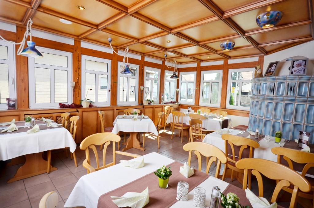 Restaurace v ubytování Hotel Zur Schmiede