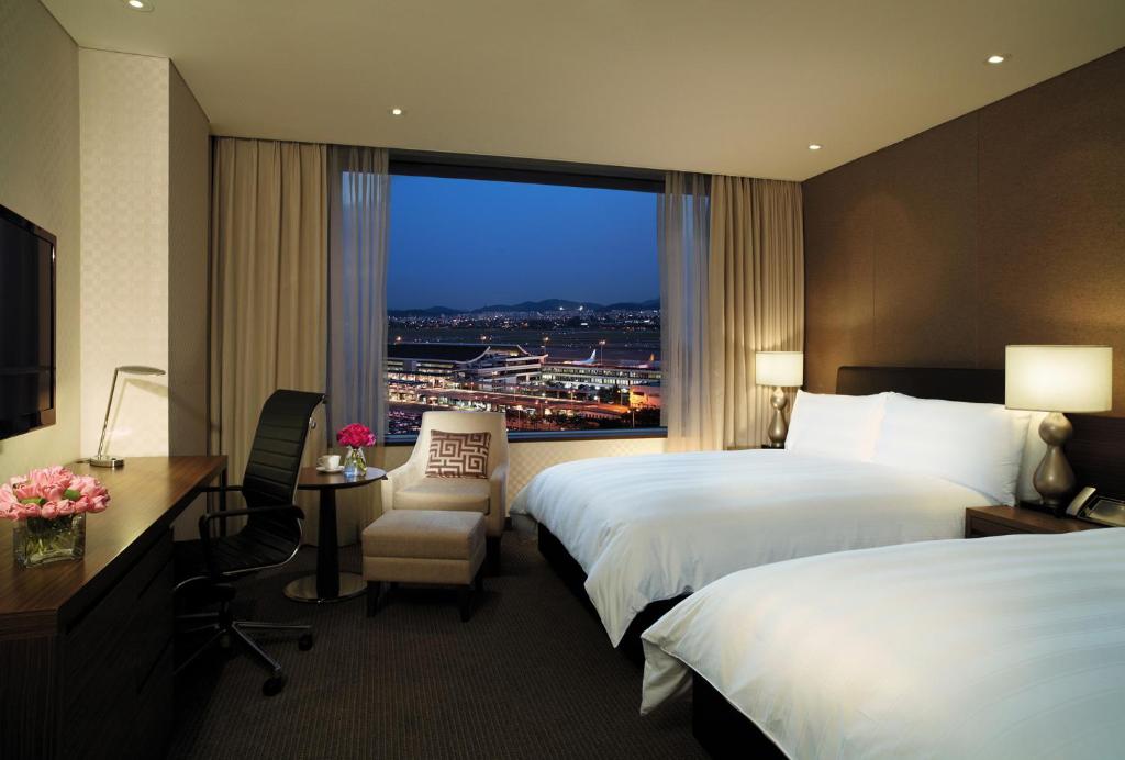 LOTTE City Hotel Gimpo Airport - Deluxe Family Twin Room Con Vista Al Aeropuerto (piso Alto)