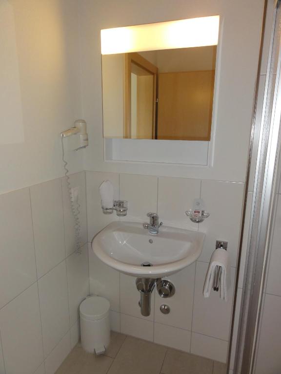 Ein Badezimmer in der Unterkunft Welcome Hotel Täsch by Täscherhof