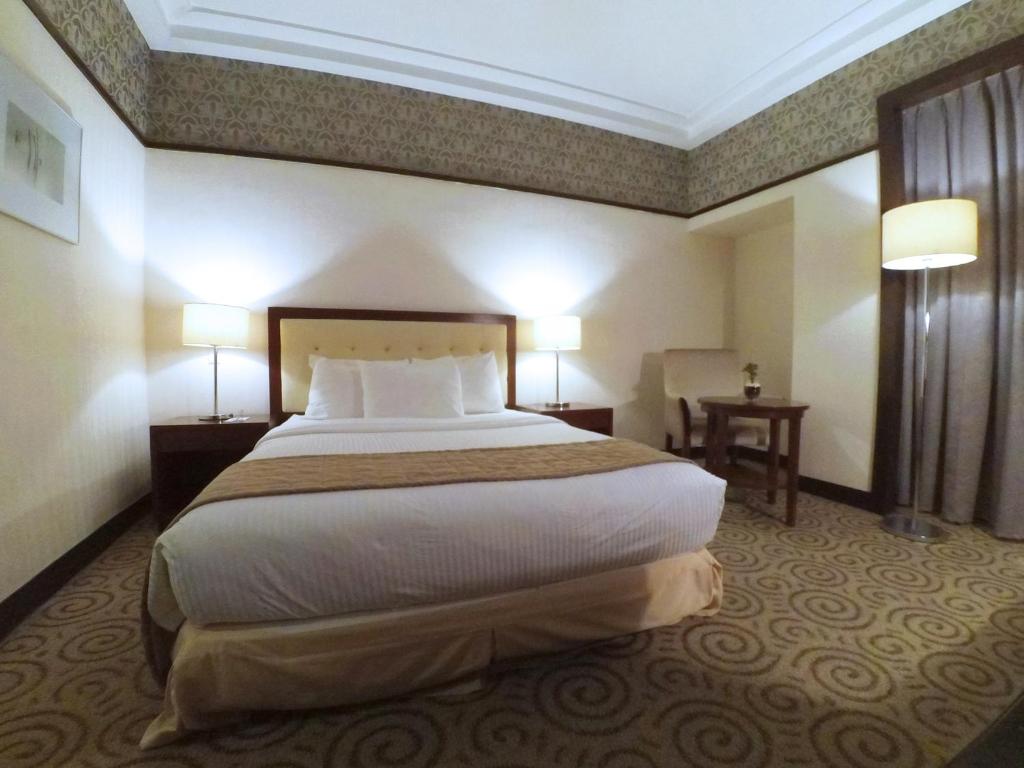 The Plaza Hotel Balanga City - Deluxe Dubbele Of Dubbele Kamer