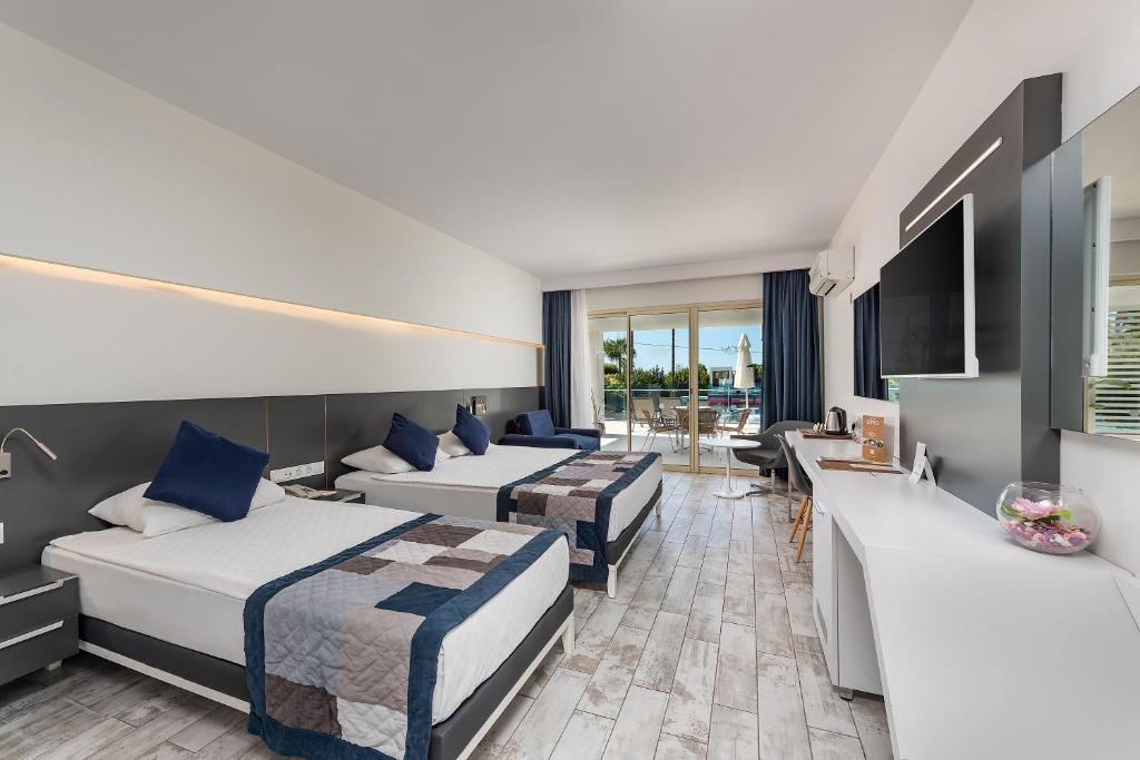 White City Beach Adult Only - Premium Signature Room