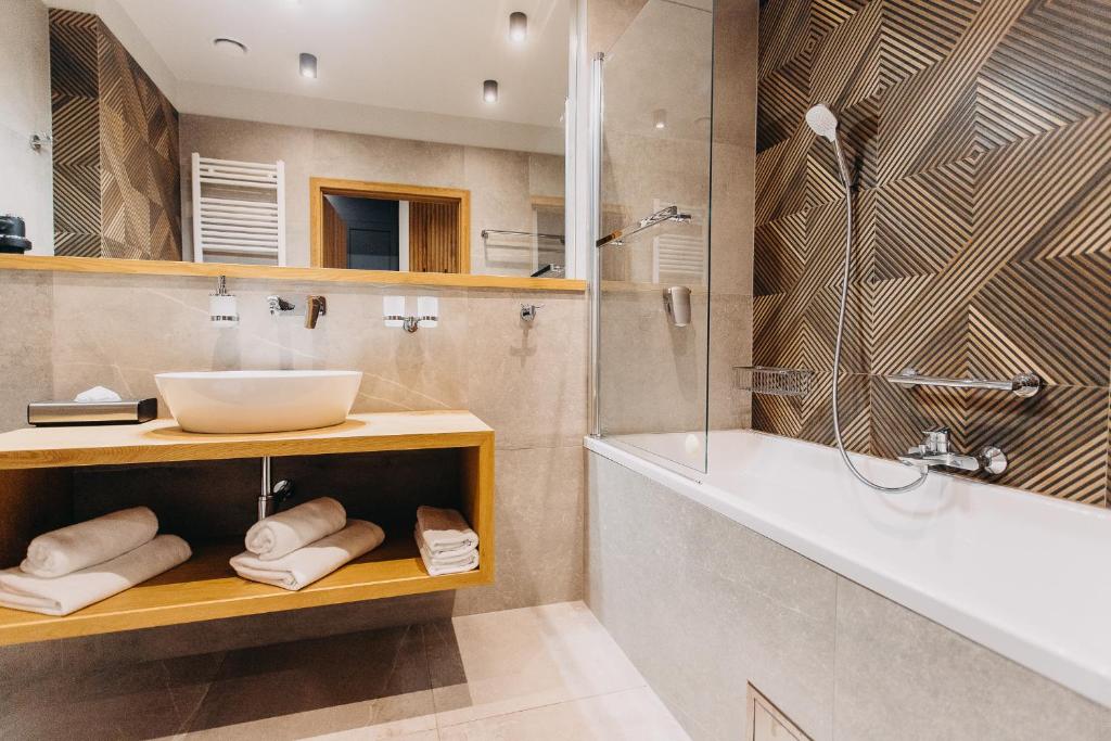 Kúpeľňa v ubytovaní Hotel Szara Willa