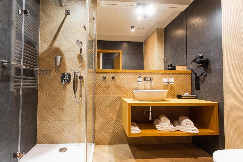 Kúpeľňa v ubytovaní Hotel Szara Willa