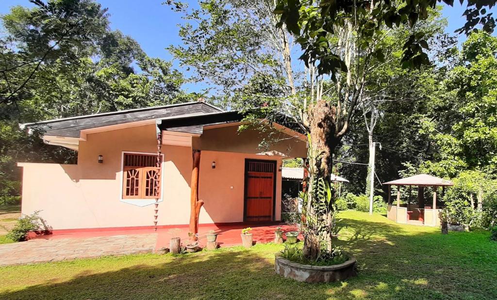 Zahrada ubytování Kande Gedara Resort (කන්දෙ ගෙදර)