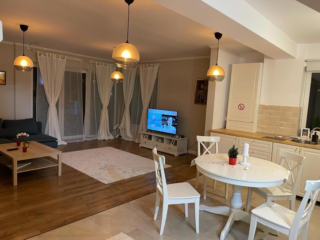 Beautiful Colors Residence Villa - Three-Bedroom Villa