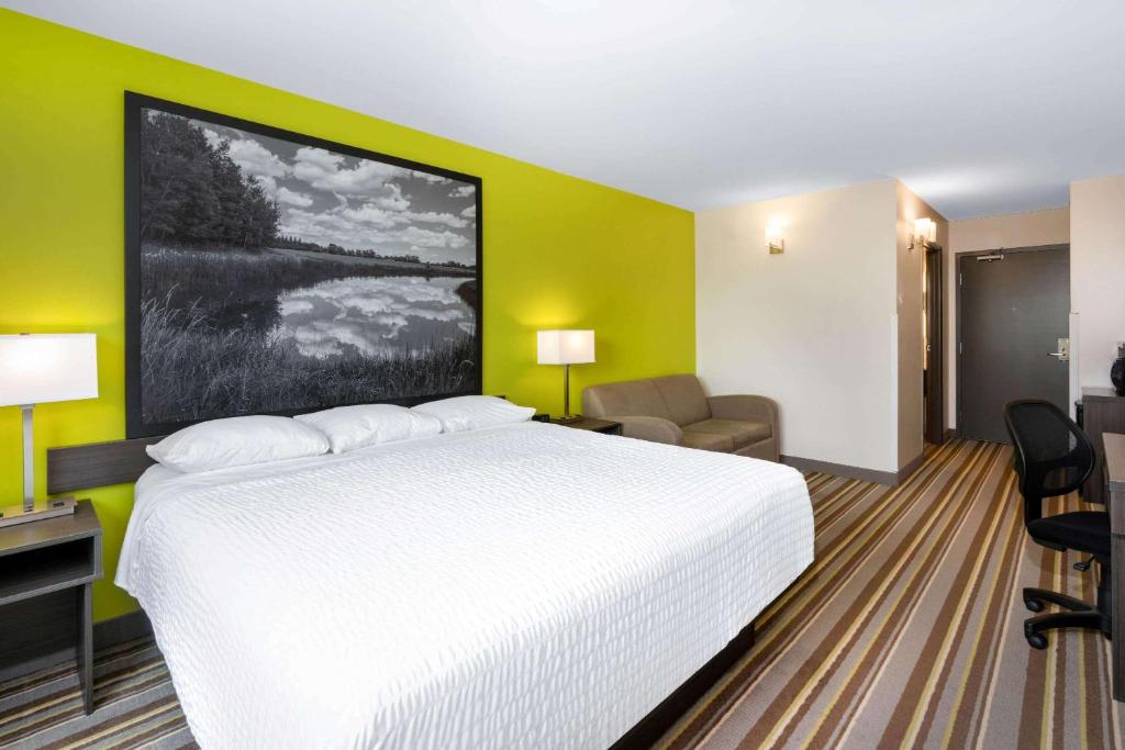 Super 8 by Wyndham Winnipeg East MB - Resim 28