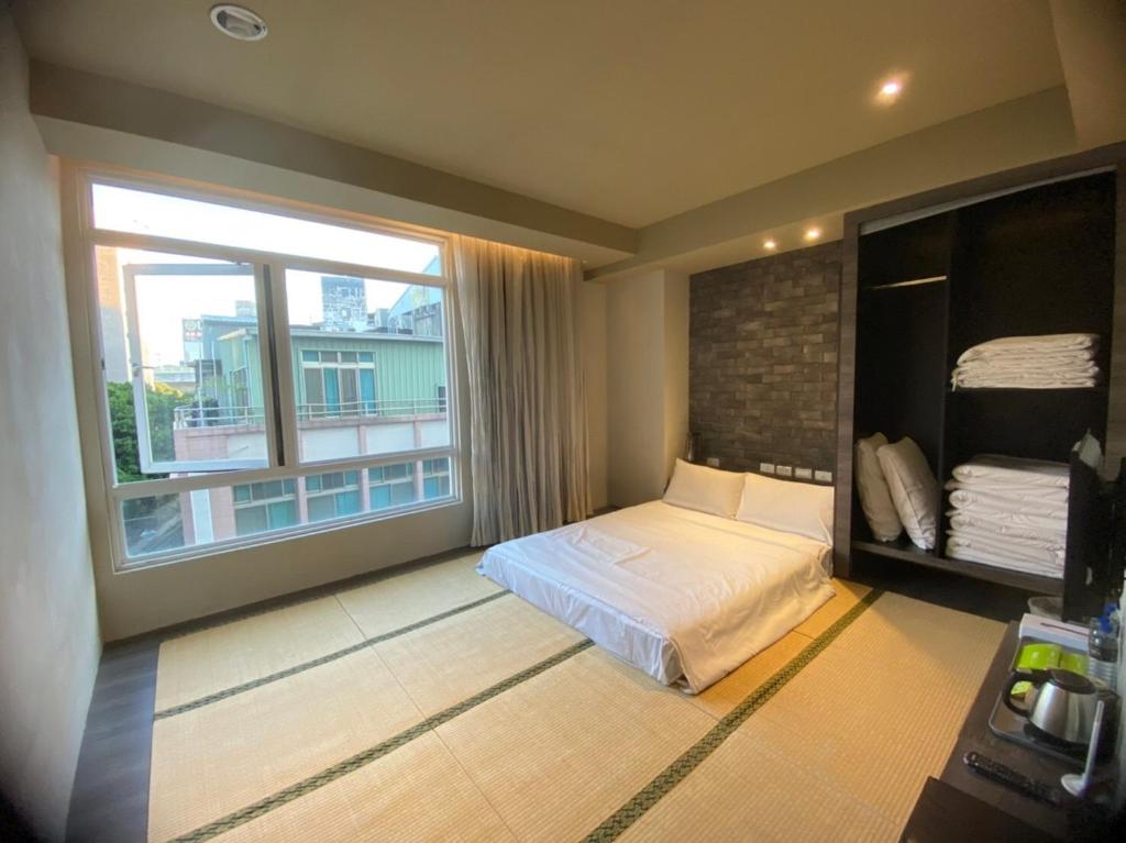 Gallery image of Kiwi Express Hotel-Taichung Station II in Taichung