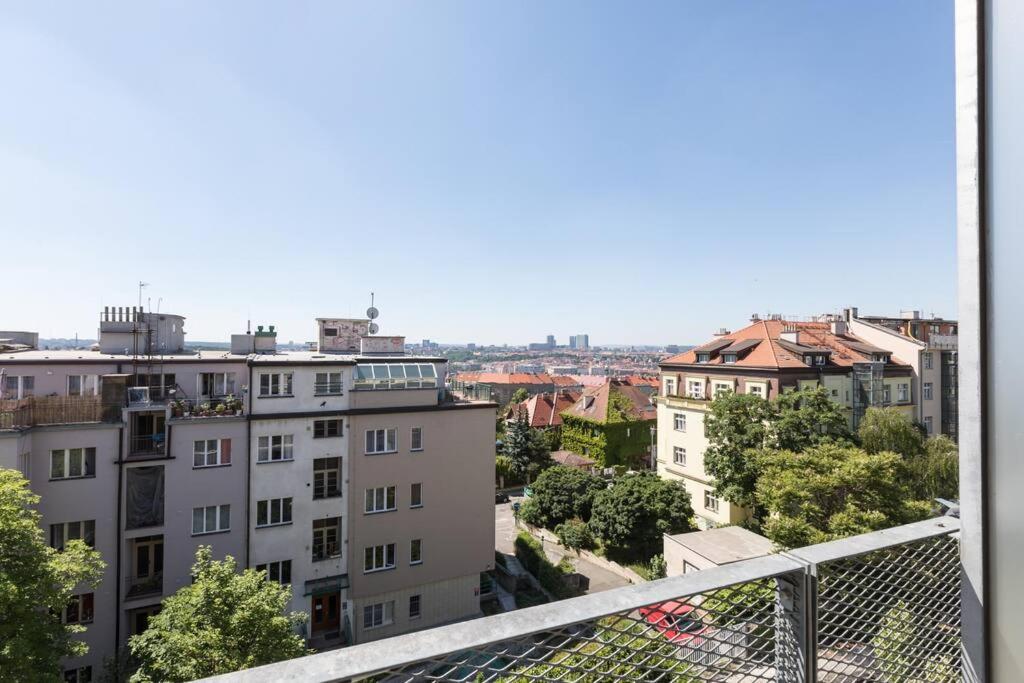 Widok na miasto Praga z tego apartamentu