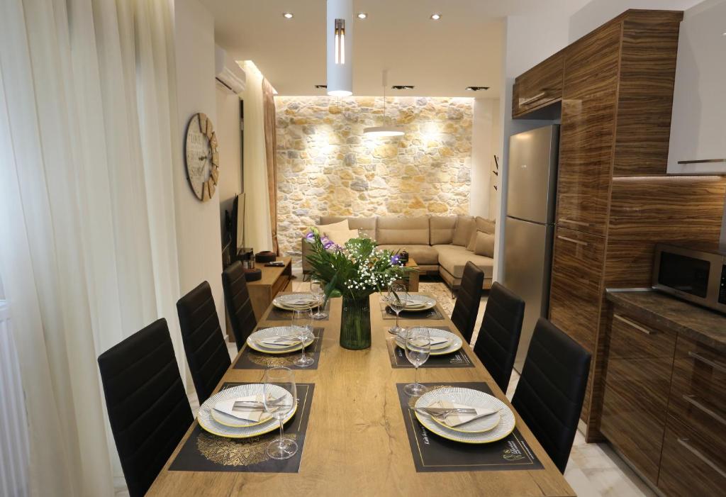Część wypoczynkowa w obiekcie LA Larissa Luxury Apartments Peneus