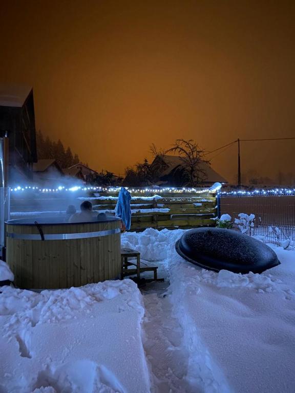 Nouveau Gîte Bain Nordique v zimě
