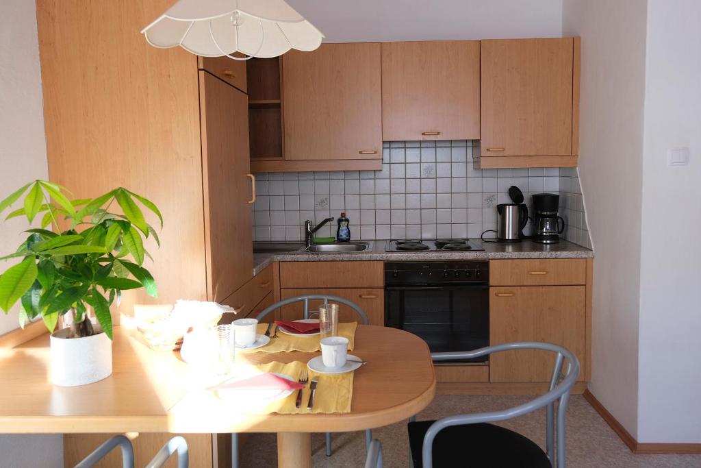 Ferienwohnungen Berger - Apartment With Mountain View