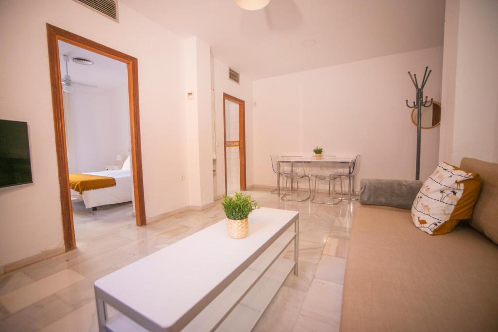 Apartment New Alfa, Seville, Spain - Booking.com