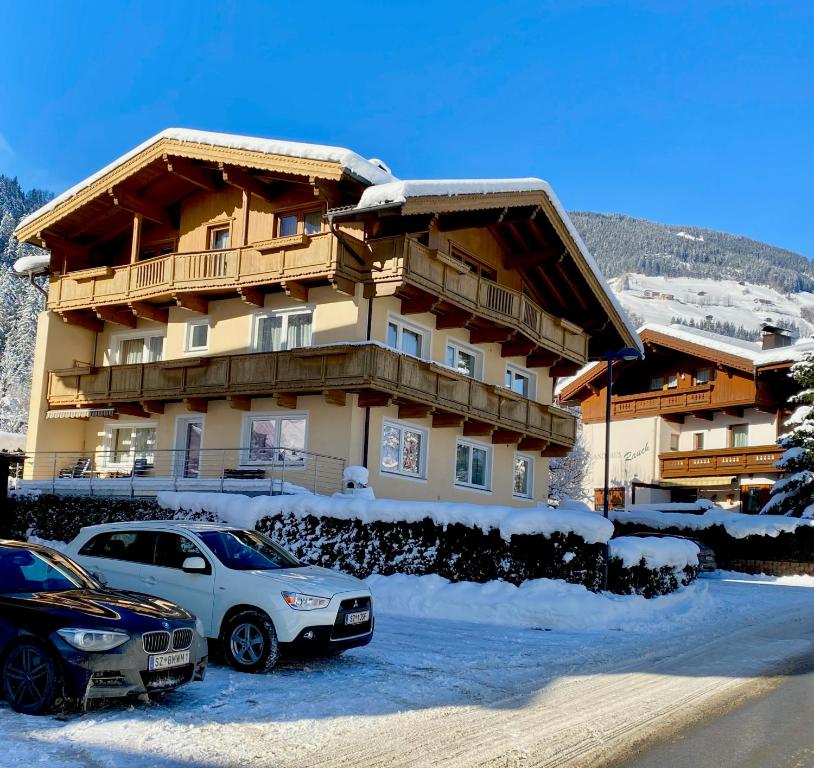 Výhľad na hory alebo výhľad na hory priamo z apartmánu