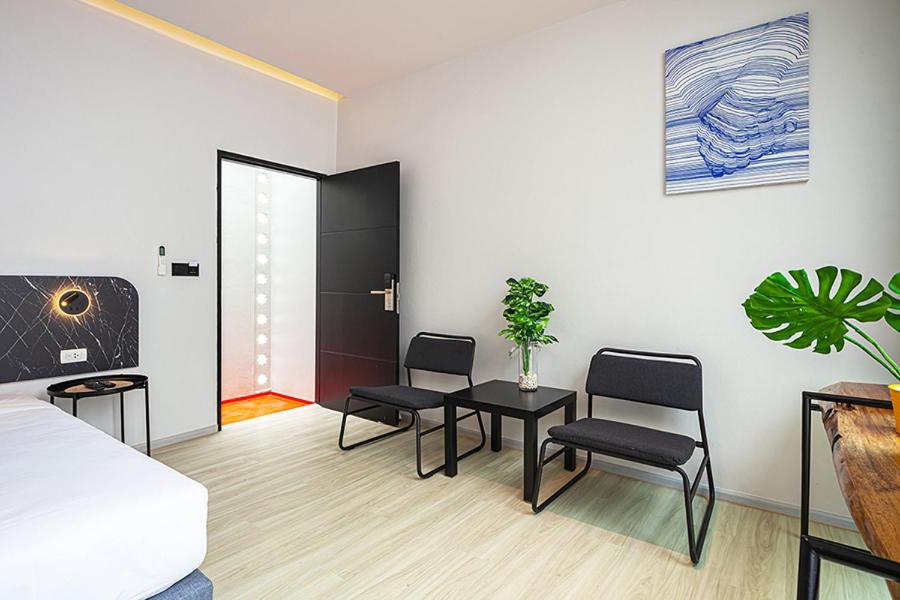 Posezení v ubytování INNLUXPHUKET