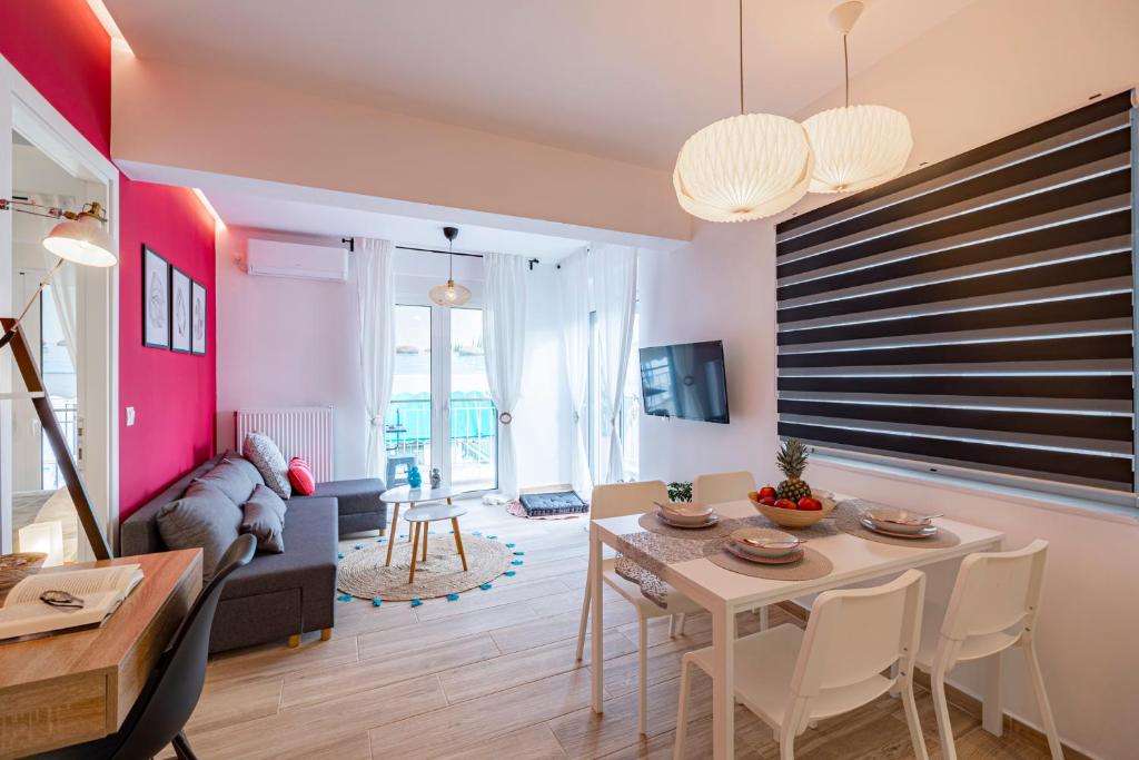 Telewizja i/lub zestaw kina domowego w obiekcie Aphrodite Apartment