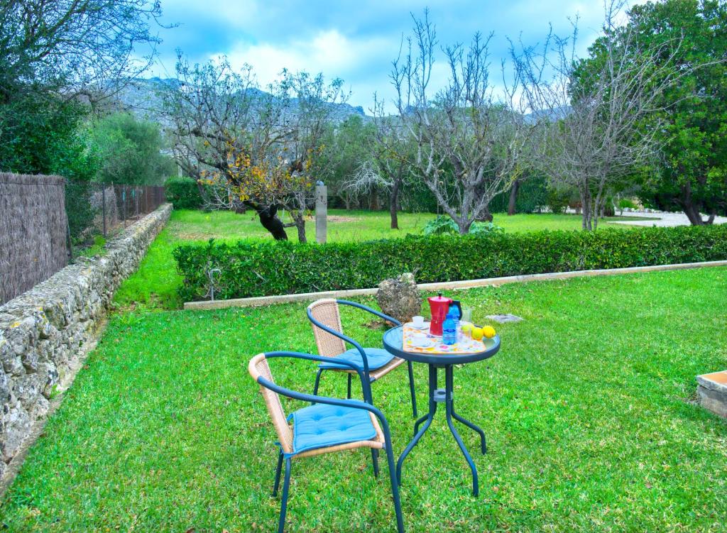 Vonkajšia záhrada v ubytovaní Owl Booking Villa Xisca - 18 min Walk to the Old Town