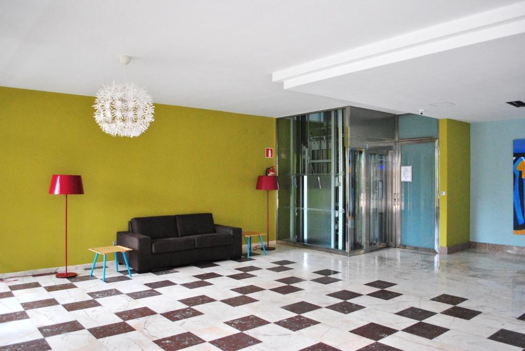 Posedenie v ubytovaní Apartamentos Regollera