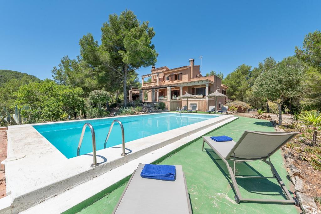 The swimming pool at or close to Finca Bosc de Can Alou by Mallorca House Rent