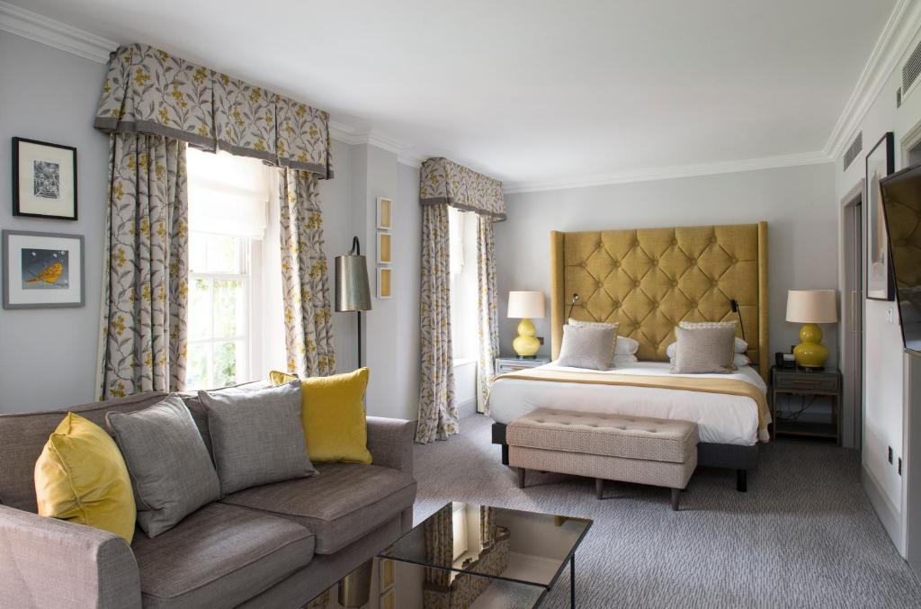 Bush Hotel Farnham - 