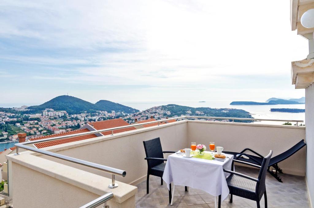 Apartments Villa Dadić - One-Bedroom Apartment With Terrace And Sea View