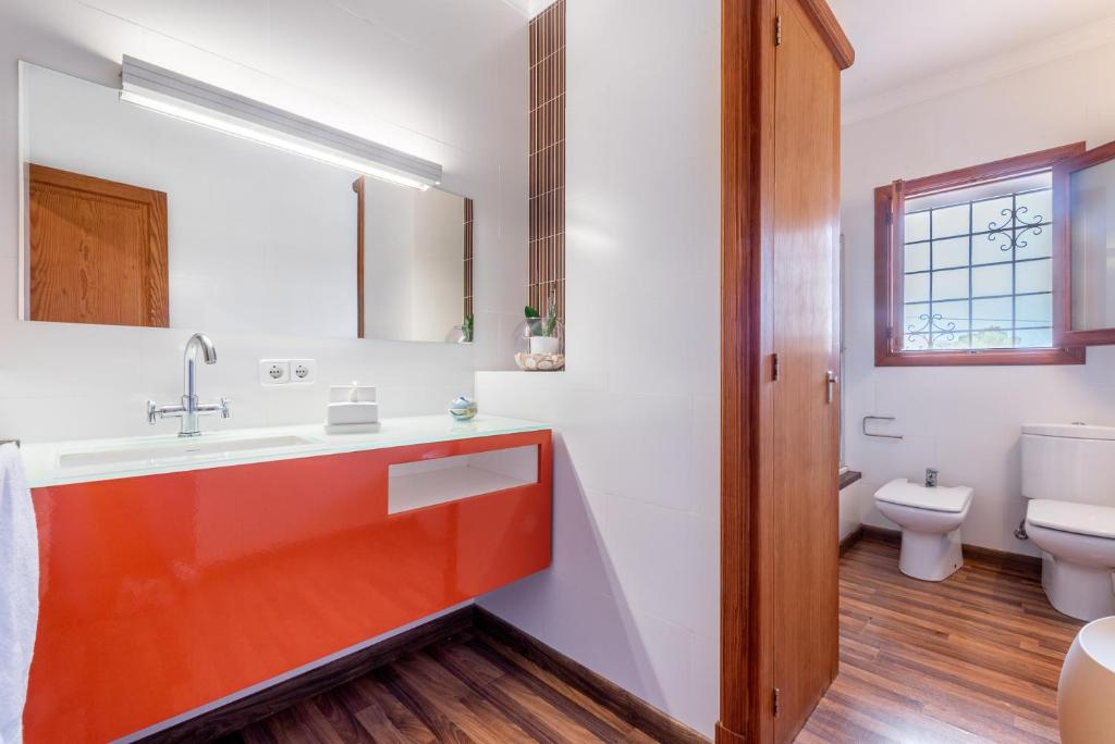 Koupelna v ubytování Villa Sa Punta des Far