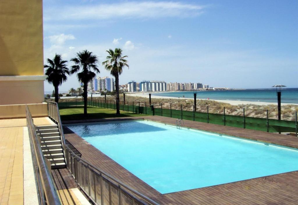 Bazén v ubytování Beachfront San Javier nebo v jeho okolí