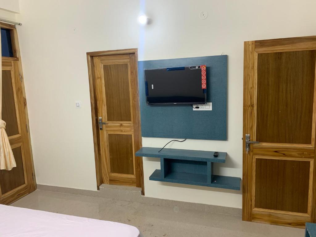 TV a/nebo společenská místnost v ubytování Ranas B&B