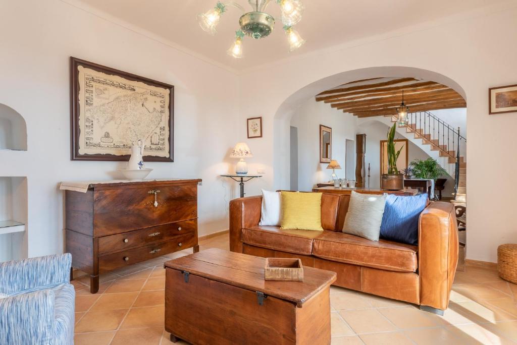 A seating area at Finca Es Castellot Vell