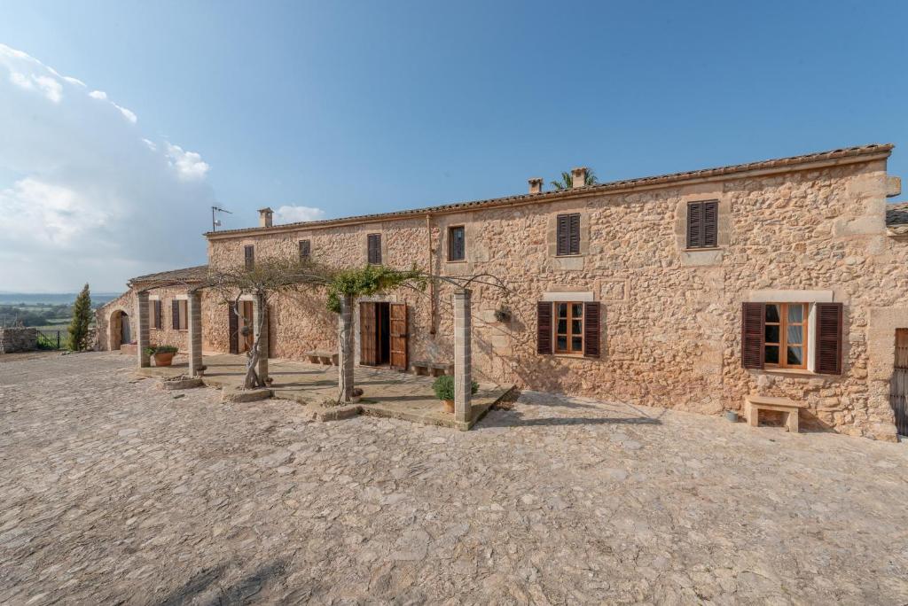 The building in which the holiday home is located