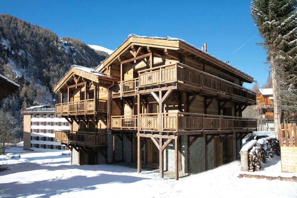 Nespecifikovaný výhled na hory nebo výhled na hory při pohledu z apartmánu