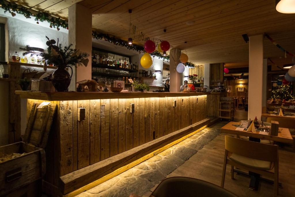 Lounge nebo bar v ubytování Erlebachova Bouda, hotel - Resort Svatý František