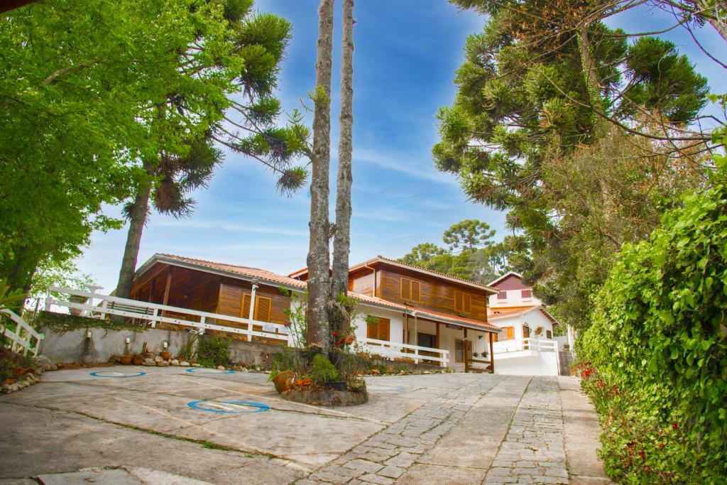 Pousada das Flores Campos do Jordao (Brasil Campos do Jordão