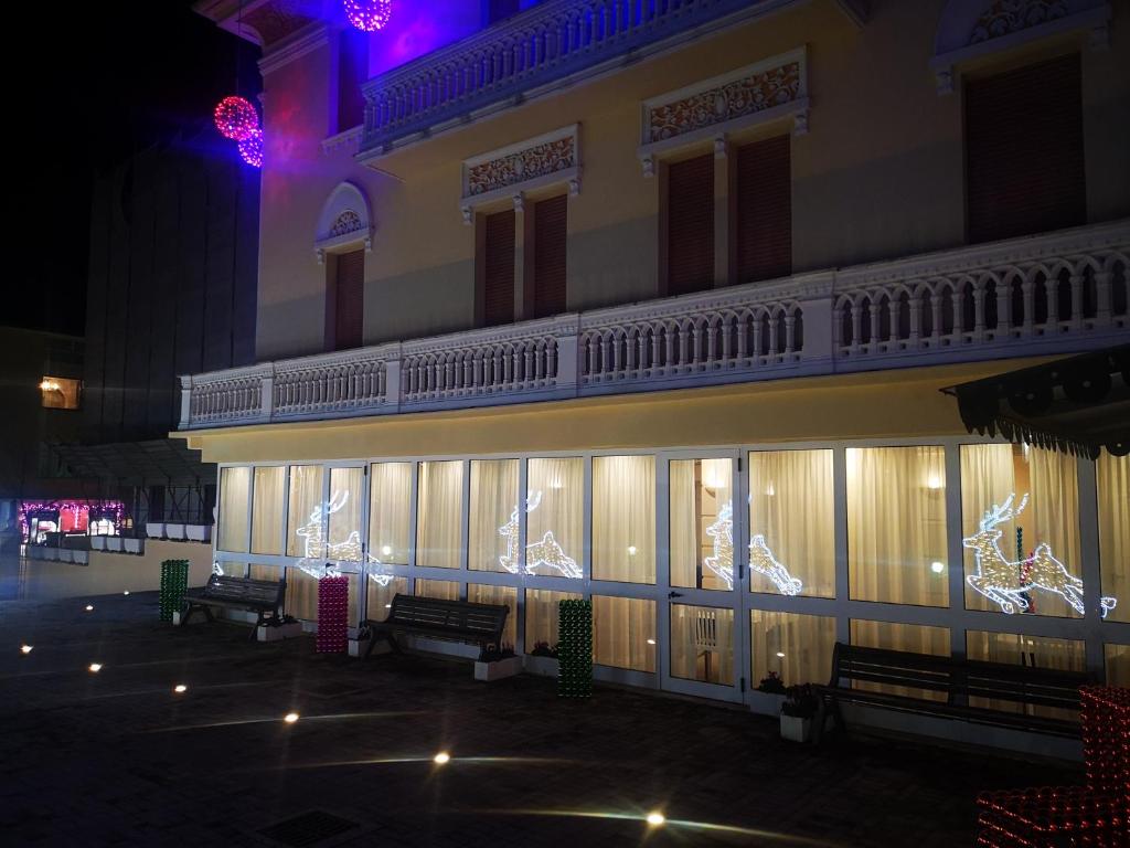 Budova, kde se hotel nachází
