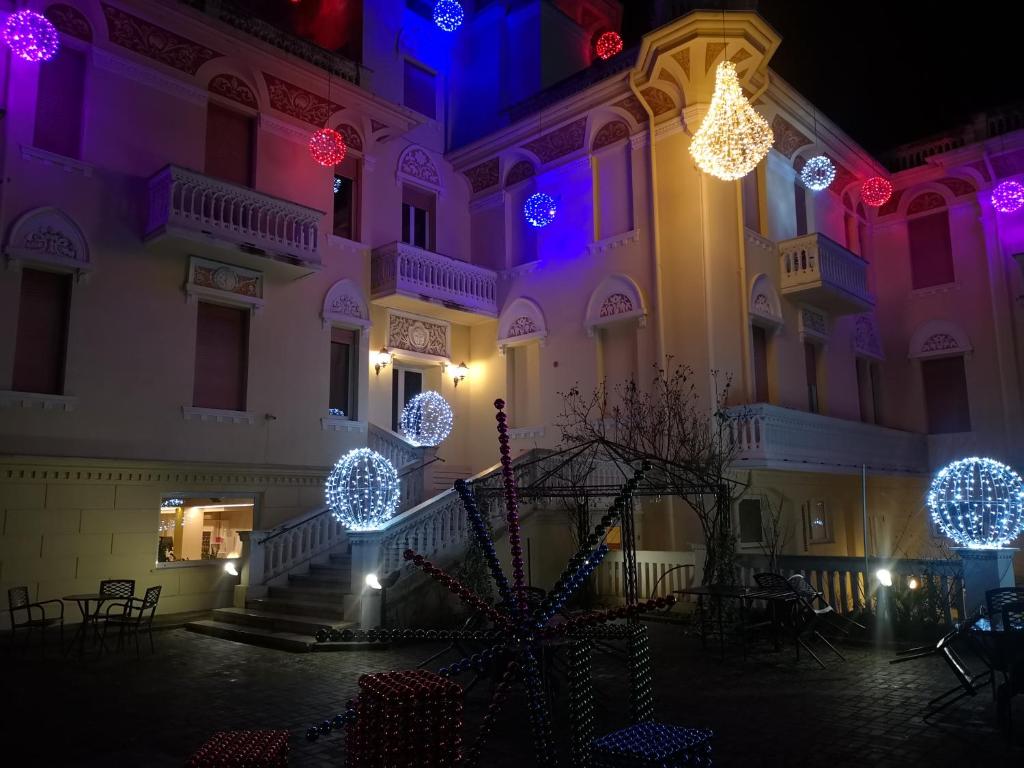Budova, kde se hotel nachází