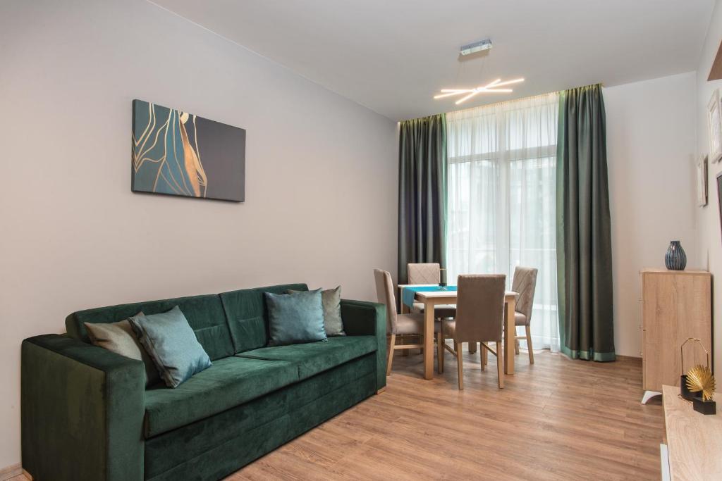 Green Luxury Apartments - One-Bedroom Apartment
