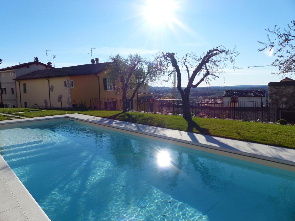 Bazén v ubytování Il cantuccio sul Garda - Relais di charme nebo v jeho okolí