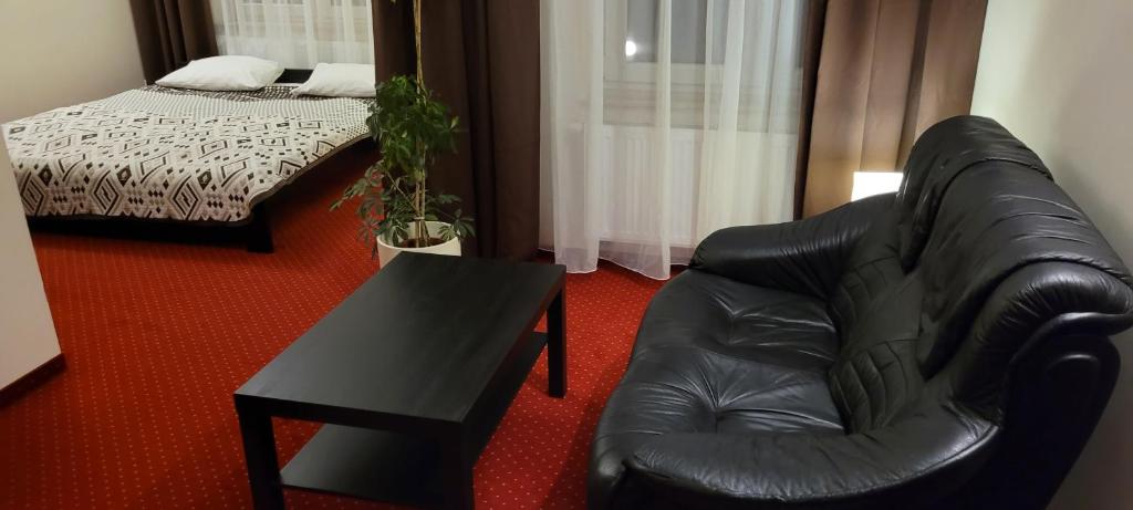 Hotel Graal Targowisko - Camera Quadrupla Confortevole