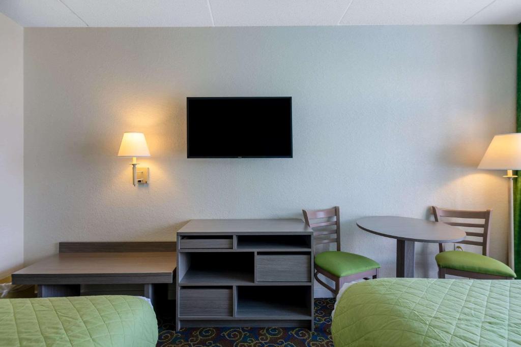 Travelodge by Wyndham Outer Banks/Kill Devil Hills - Room King Avec Vue Sur La Piscine - Non-fumeur