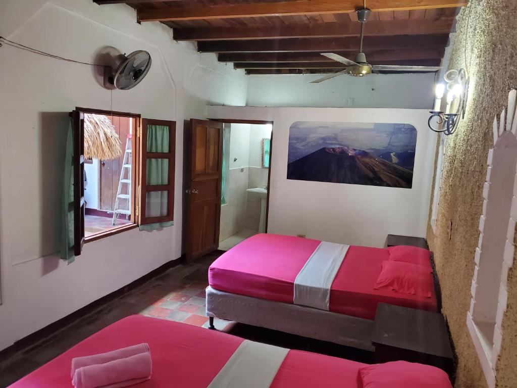 Volcano Hostel - Deluxe Tweepersoonskamer Met 2 Tweepersoonsbedden