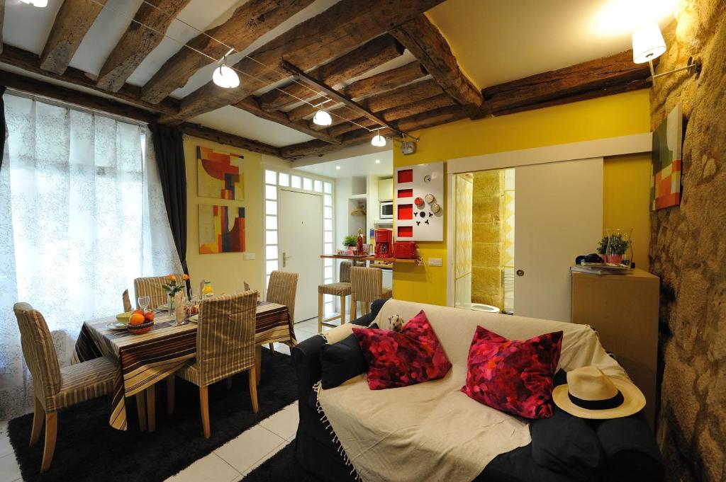Les Patios du Marais 1 - One-Bedroom Apartment A0 Serenity