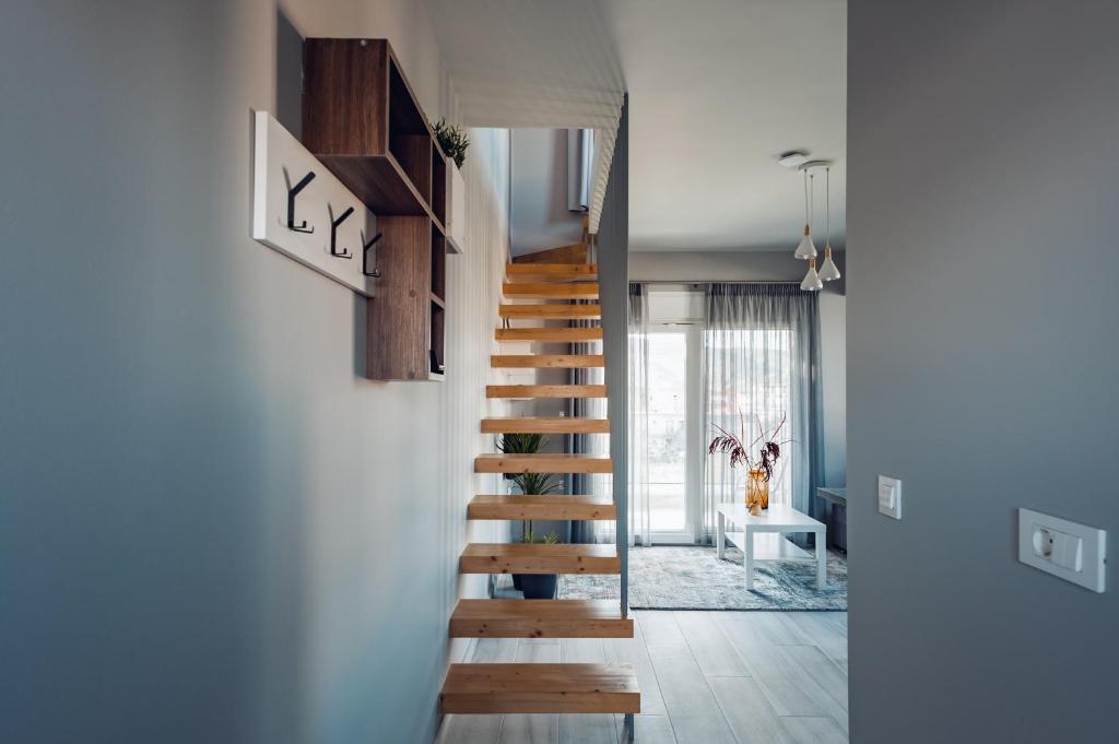 DIFFERENT APARTMENTS - Resim 27