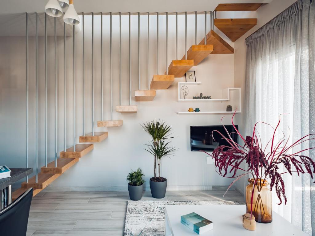 DIFFERENT APARTMENTS - Resim 3