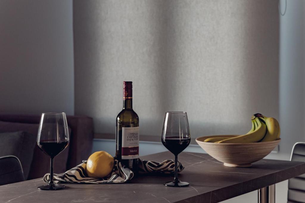 DIFFERENT APARTMENTS - Resim 32