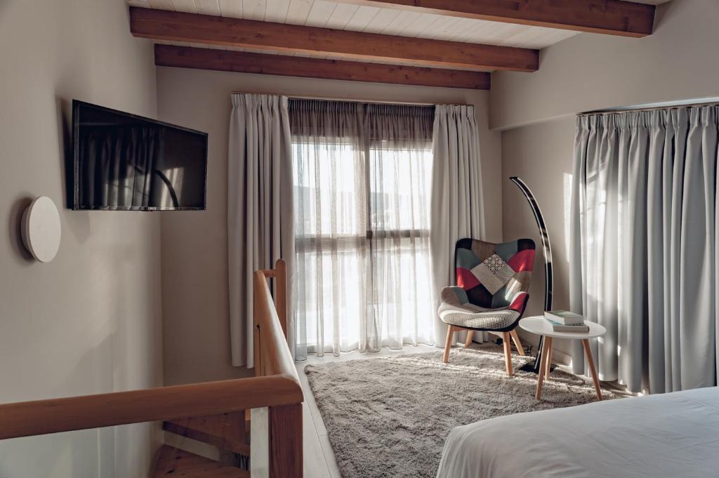 DIFFERENT APARTMENTS - Resim 31