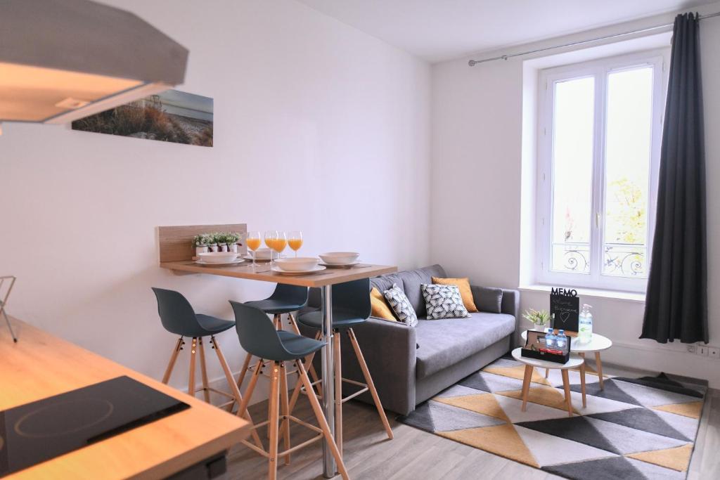 Studio COSY & CHIC Centre Ville Deuil La Barre