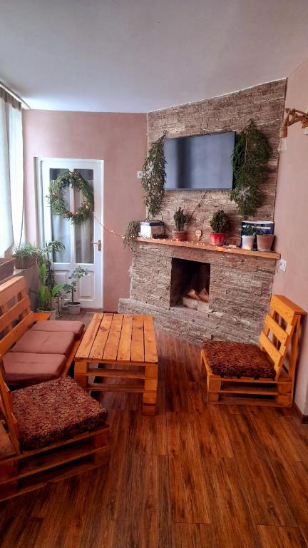 Posezení v ubytování Borjomi Makvala's Guest House
