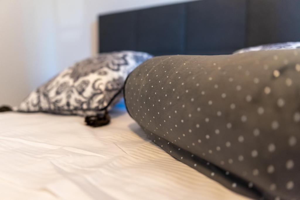 Posteľ alebo postele v izbe v ubytovaní Apartments Sutalo