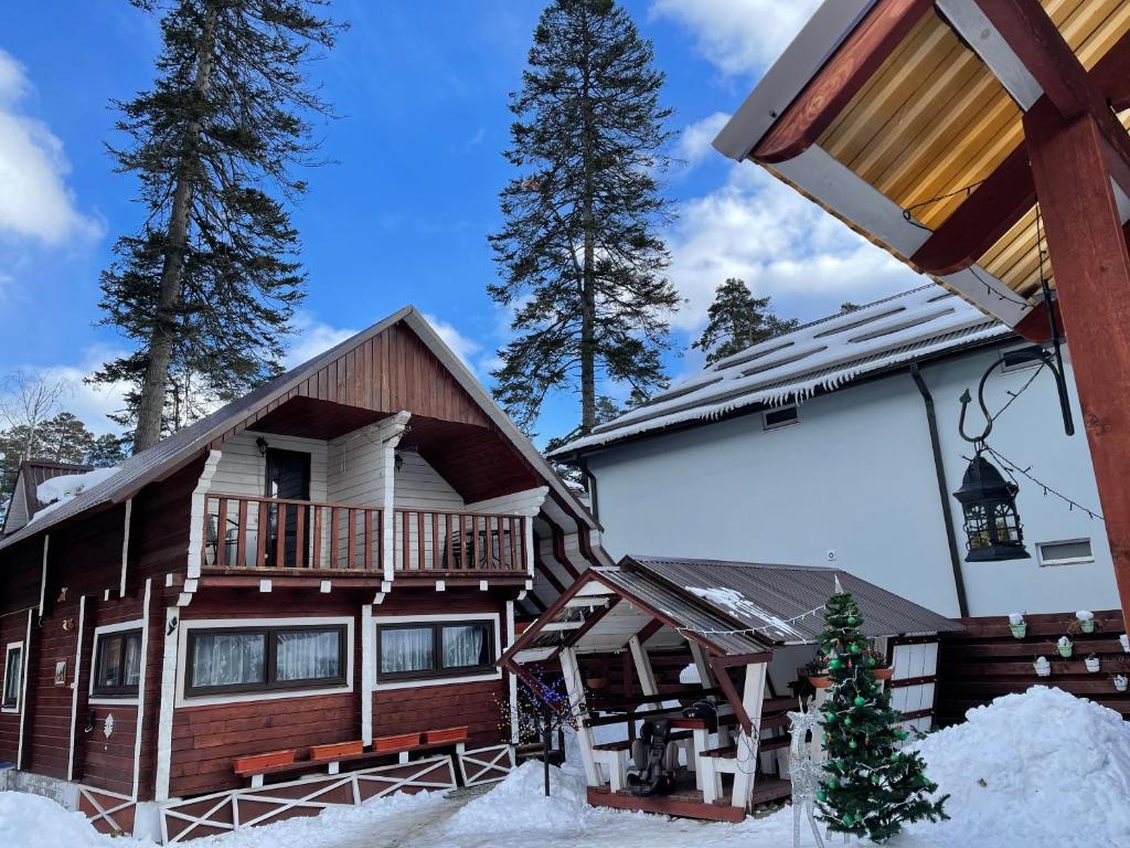 недвижимость архыз. село архыз турбаза. Ilios архыз. архыз дом у озера. недвижимость архыз.